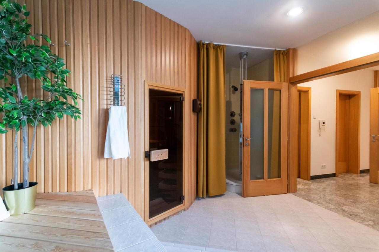 Unique Apartment With Private Pool, Cinema, Spa Prága Kültér fotó