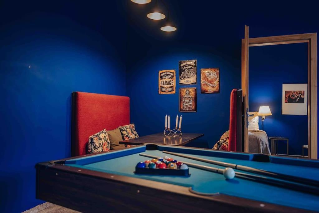 Unique Apartment With Private Pool, Cinema, Spa Prága Kültér fotó